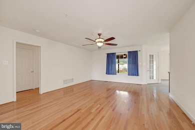 16103 Julie Ln, Laurel, MD 20707 - photo 6