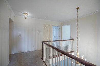 98 Buttles 2nd floor