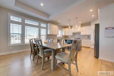 Dining Room to Kitchen