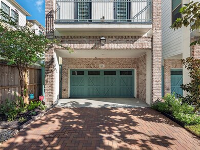 529 W 25th St, Houston, TX 77008 - photo 2