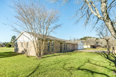 1835 County Road 235, Alvin, TX 77511 - photo 7