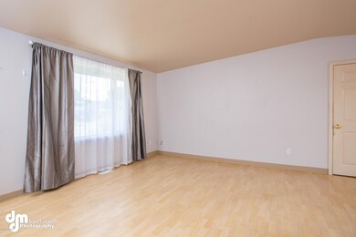 Living Room 8385-FULL