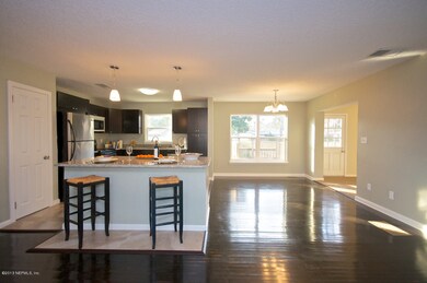 6826 Waikiki Rd, Jacksonville, FL 32216 - photo 3