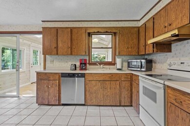 5 Hebert Rd, Spencer, MA 01562 - photo 7