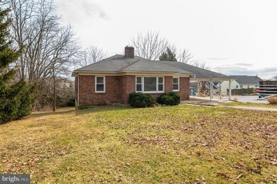 6307 Barnett Ave, Sykesville, MD 21784 - photo 2