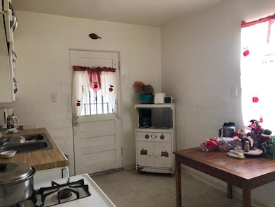 7629 Acapulco Ave, El Paso, TX 79915 - photo 4