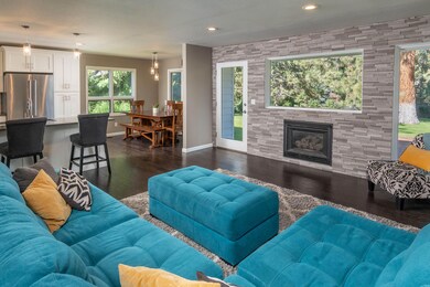 21006 SE King Hezekiah Way, Bend, OR 97702 - photo 3