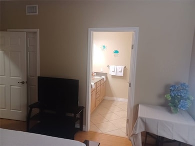 15217 Windward Dr unit 302, Corpus Christi, TX 78418 - photo 4