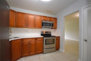9 NE 19th Ct unit 119C, Wilton Manors, FL 33305 - photo 2