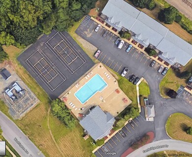 312 Cambridge Manor Dr, Schenectady, NY 12302 - photo 4