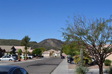 NESTLED NEAR A MOUNTAIN - VIEWS!