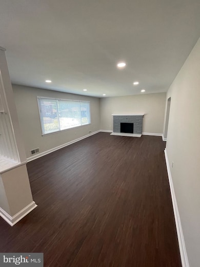 2018 Jameson St, Temple Hills, MD 20748 - photo 7