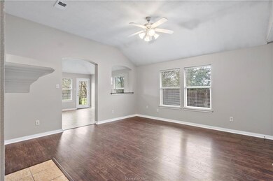 3903 Crown Ridge Ct, College Station, TX 77845 - photo 6