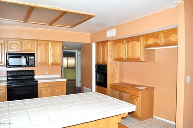 Kitchen Picture #2