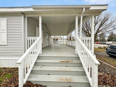 9048 E Timberview Dr, Charter Township of Berlin, MI 48166 - photo 2