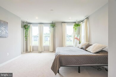 20306 Newfoundland Square, Ashburn, VA 20147 - photo 7