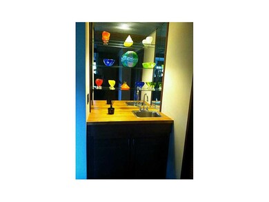 Wet Bar.