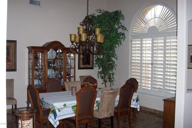 3-DiningRoom