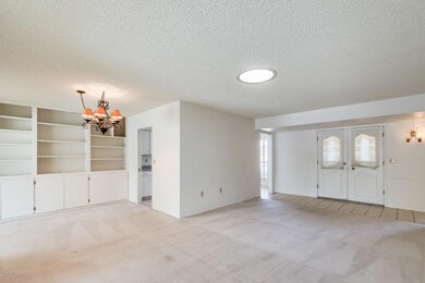 10221 W Mission Ln, Sun City, AZ 85351 - photo 7