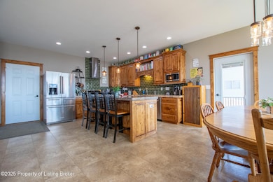 2545 States Blvd, Dickinson, ND 58601 - photo 7