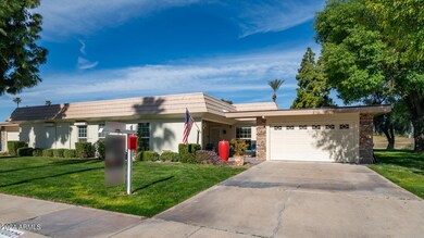 10002 W Highwood Ln, Sun City, AZ 85373 - photo 2