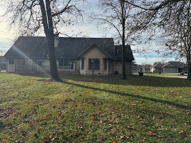 130 Brentwood St, Bucyrus, OH 44820 - photo 2