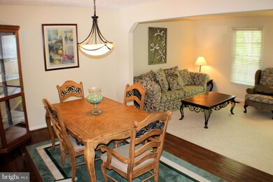 8034 Brightwood Ct, Ellicott City, MD 21043 - photo 4