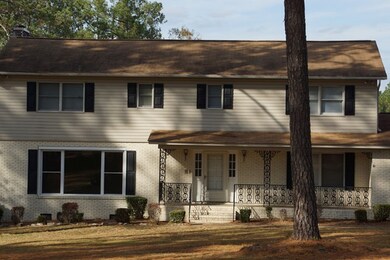 Covered Front Porch!