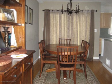 4 - dining rm