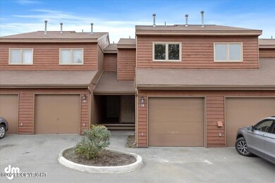 01-Exterior Front-3033