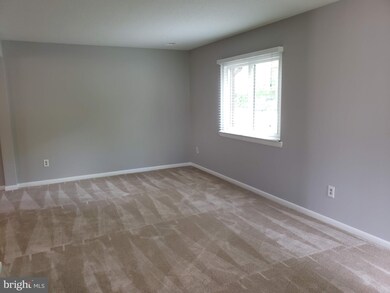 2593 Merrywood Ct unit 12, Woodbridge, VA 22192 - photo 5