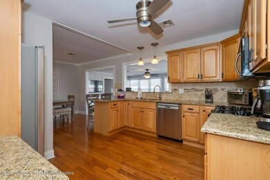 07_2321OrioleWay_177001_Kitchen_LowRes
