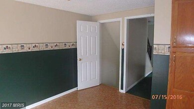 10 Urbanwood Ct, Essex, MD 21221 - photo 7