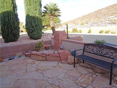 ** No One Across From You ** Just Beautiful Hillside Viewing **