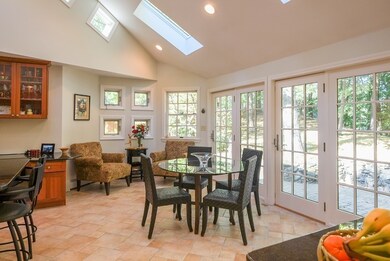 25 Oak Hill Rd, Wayland, MA 01778 - photo 4