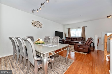 7147 Ladd Cir, Frederick, MD 21703 - photo 3