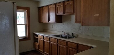 847 E Main St, Vanderbilt, MI 49795 - photo 7