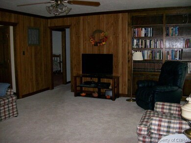 1260 Riverview Dr, West Point, VA 23181 - photo 7