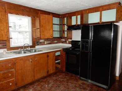 15 Fellows St, South Portland, ME 04106 - photo 2