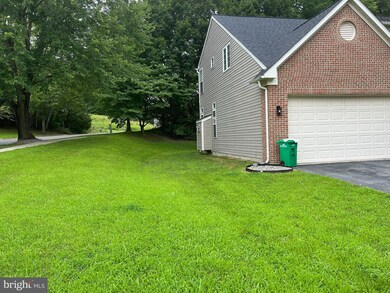 10400 Twin Knoll Way, Upper Marlboro, MD 20772 - photo 2