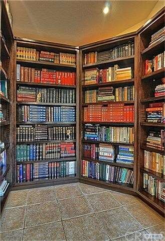 Library alcove in downstairs bedroom