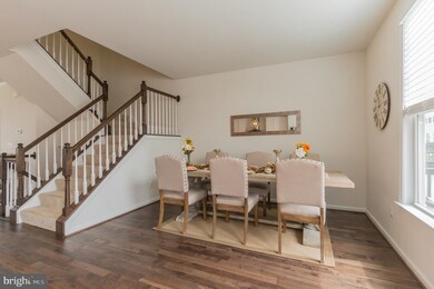 42275 Lancaster Woods Square, Chantilly, VA 20152 - photo 7