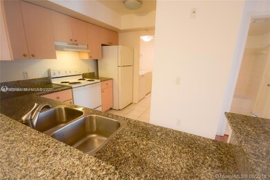 2427 Centergate Dr unit 306, Miramar, FL 33025 - photo 4