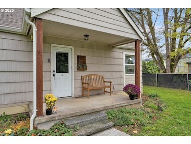 422 Elder St, Drain, OR 97435 - photo 6