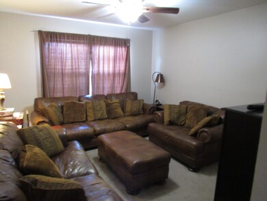 1441 Yosemite Pkwy, Algonquin, IL 60102 - photo 5