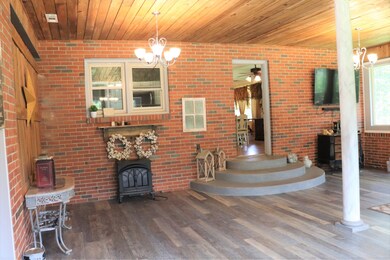 1305 Sycamore Dr, Manchester, TN 37355 - photo 4