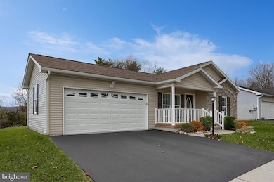 39 Westin Rd, Douglassville, PA 19518 - photo 2