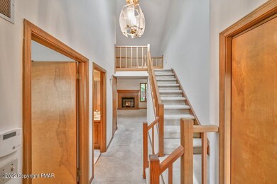 51 Village Dr, Stroudsburg, PA 18360 - photo 5