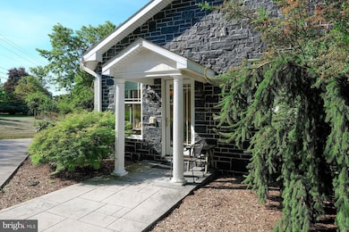 12901 Lance Cir, Hagerstown, MD 21742 - photo 5