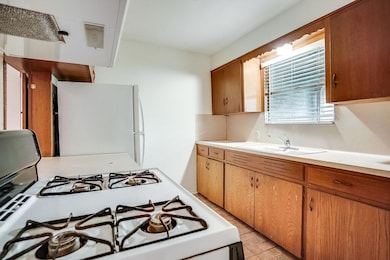 3707 Tom Green St unit 2, Austin, TX 78705 - photo 4